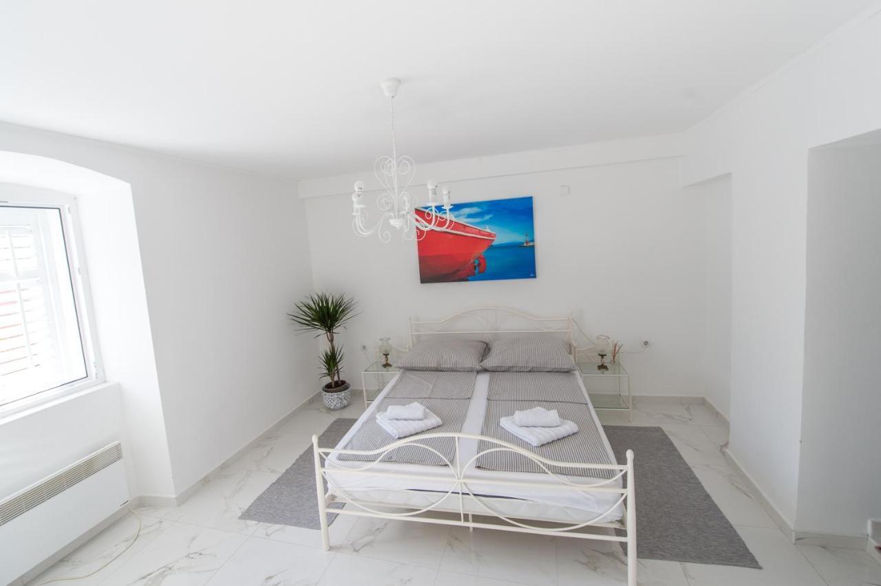 クルクLa Casa Di Pietraアパートメント エクステリア 写真